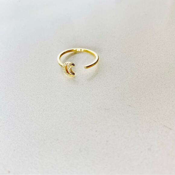 NEW REVOLVE NORDSTROM 18kt Gold Vermeil White CZ Open Moon Ring Adjustable 8 - Picture 2 of 4